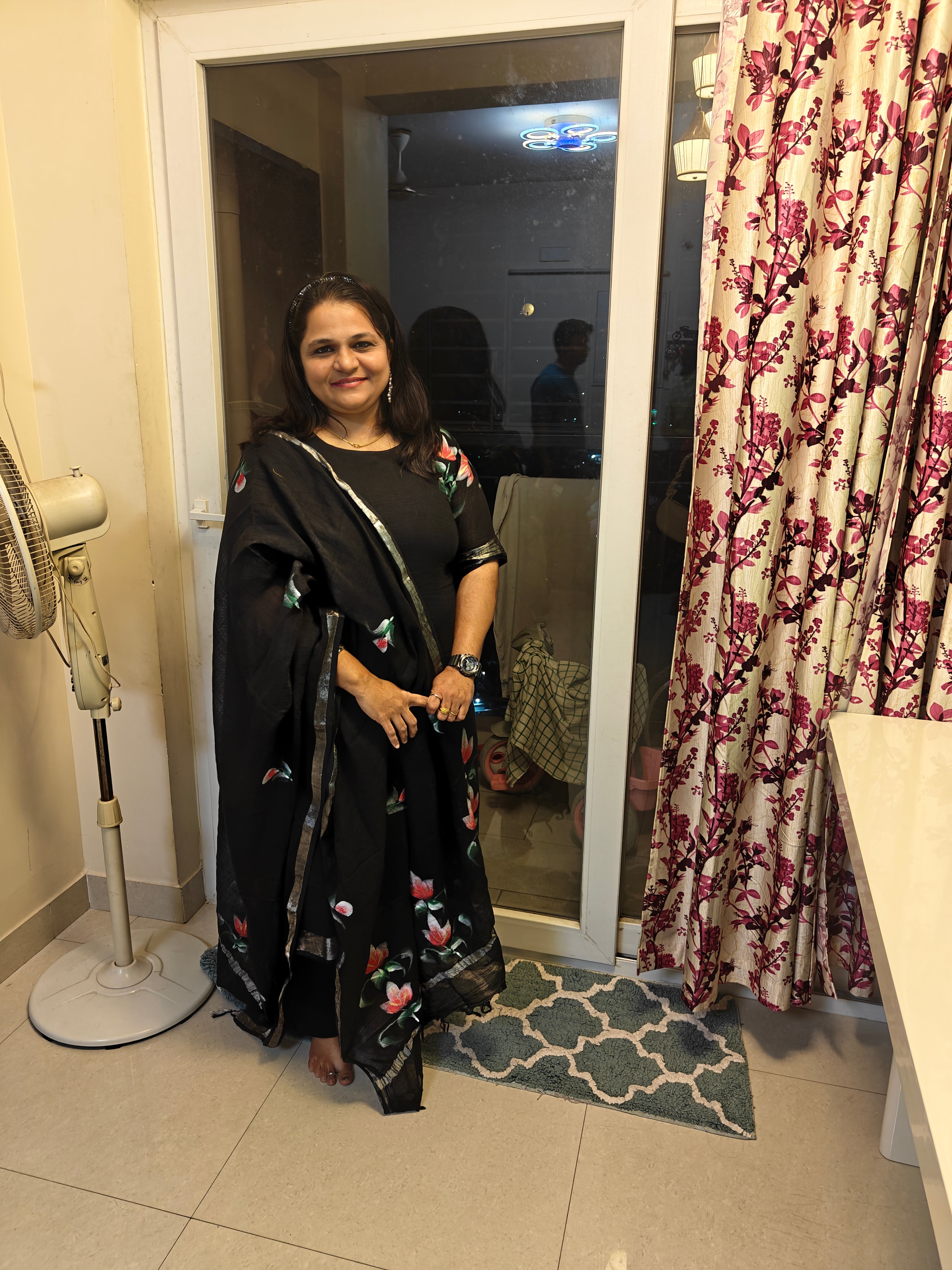 Soniya - Black